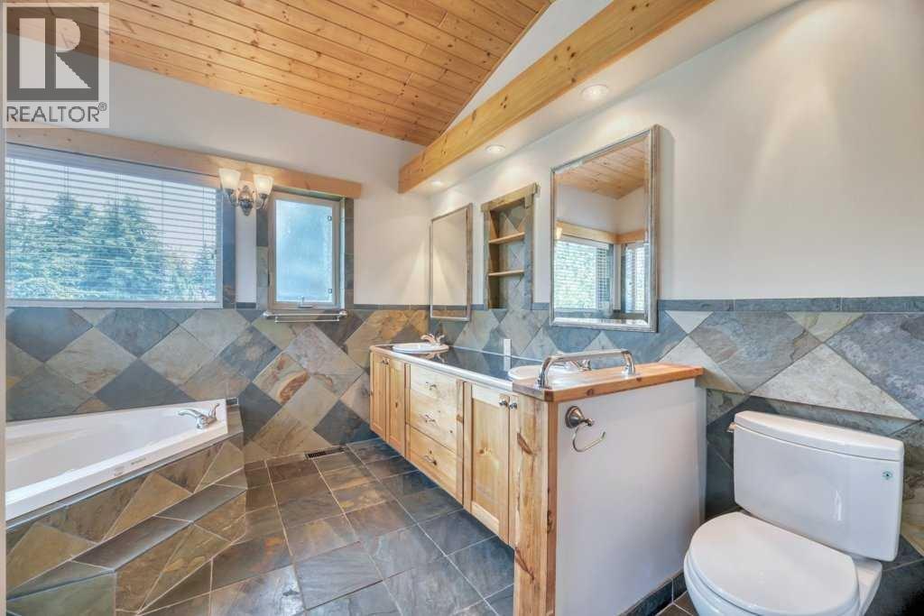 764 East Chestermere Drive, Chestermere, Alberta  T1X 1A6 - Photo 33 - A2234797