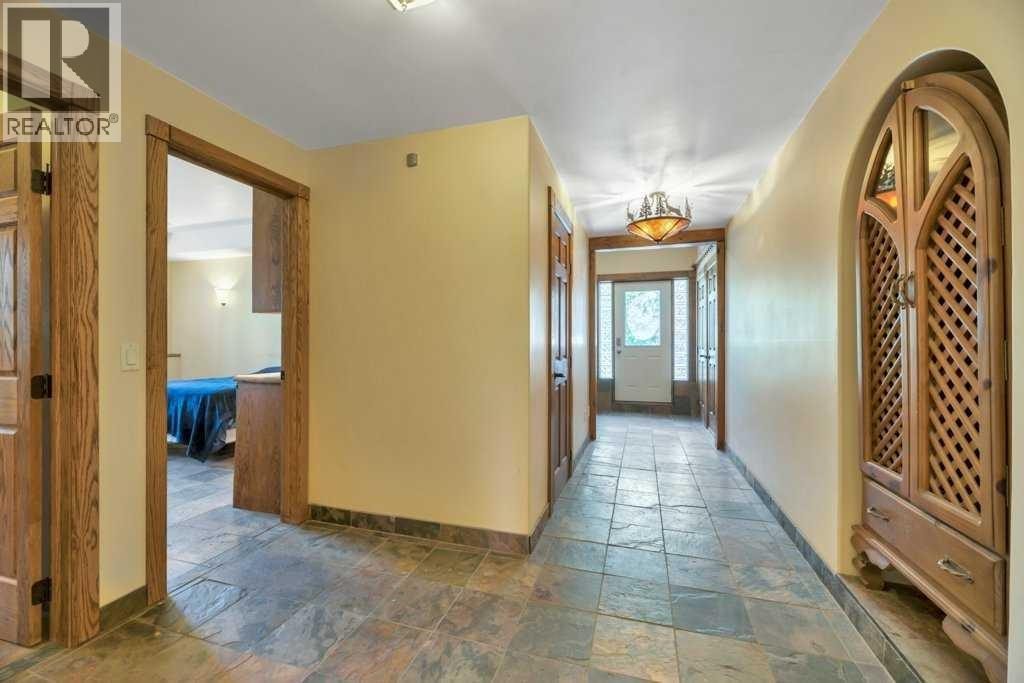 764 East Chestermere Drive, Chestermere, Alberta  T1X 1A6 - Photo 38 - A2234797