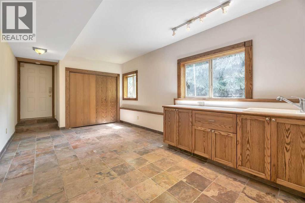 764 East Chestermere Drive, Chestermere, Alberta  T1X 1A6 - Photo 45 - A2234797