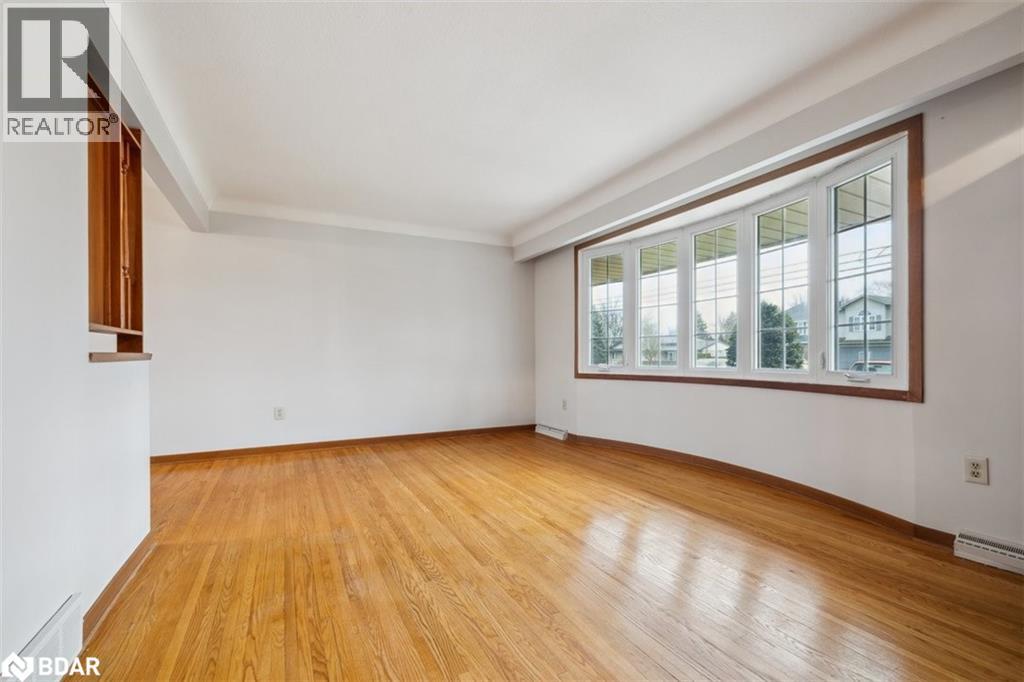 297 Lakeshore Street, St. Catharines, Ontario  L2M 1S1 - Photo 6 - 40762160