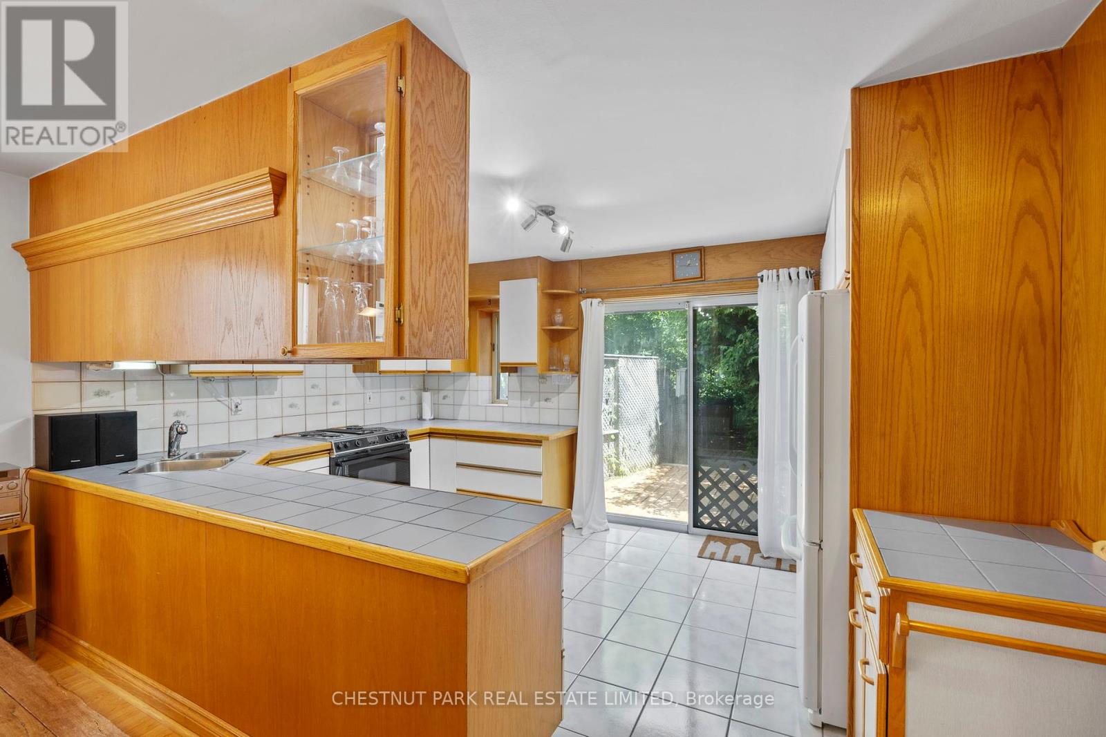 23 Edith Drive, Toronto (Yonge-Eglinton), Ontario  M4R 1Y9 - Photo 14 - C12355560