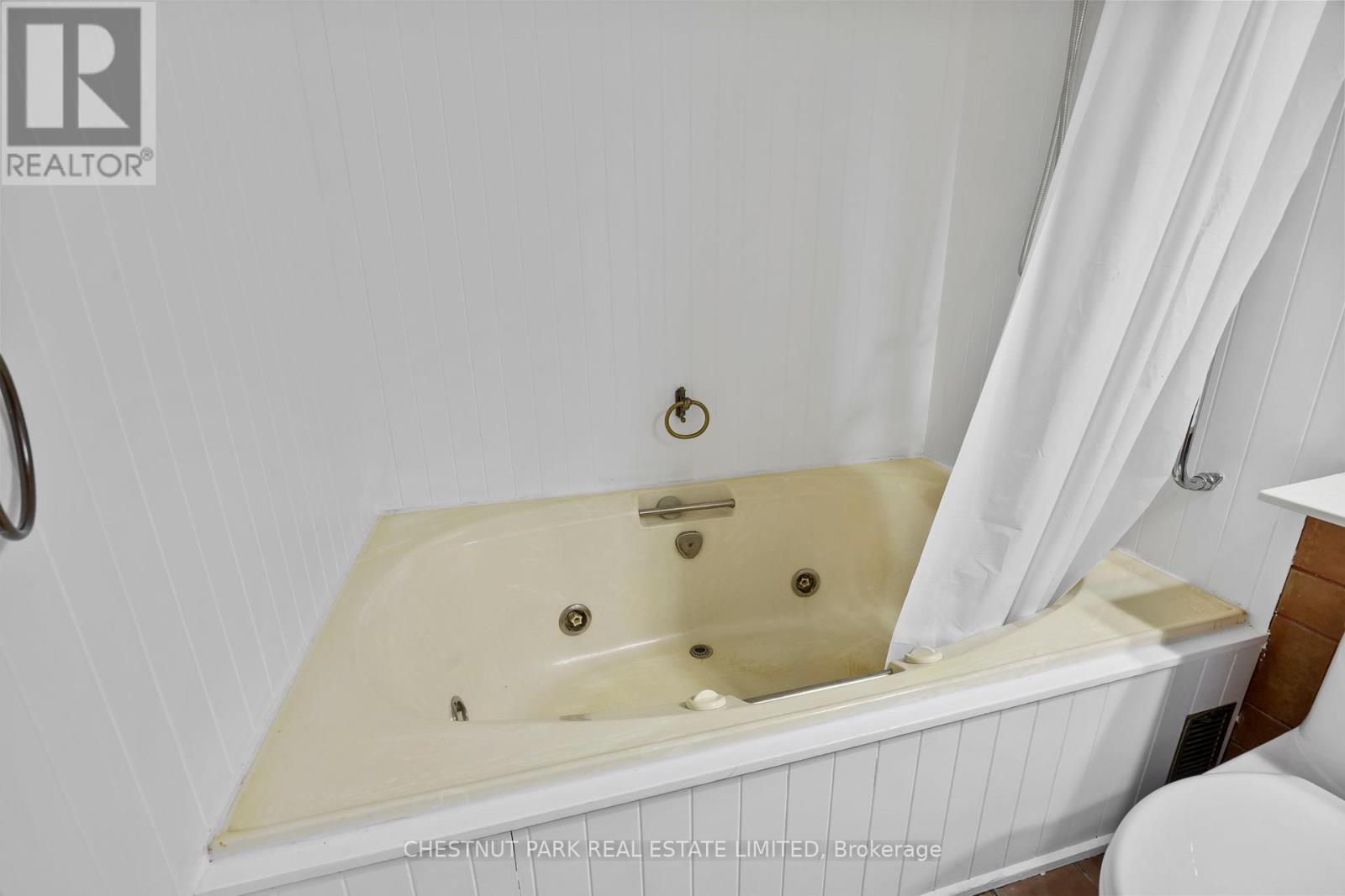 23 Edith Drive, Toronto (Yonge-Eglinton), Ontario  M4R 1Y9 - Photo 27 - C12355560