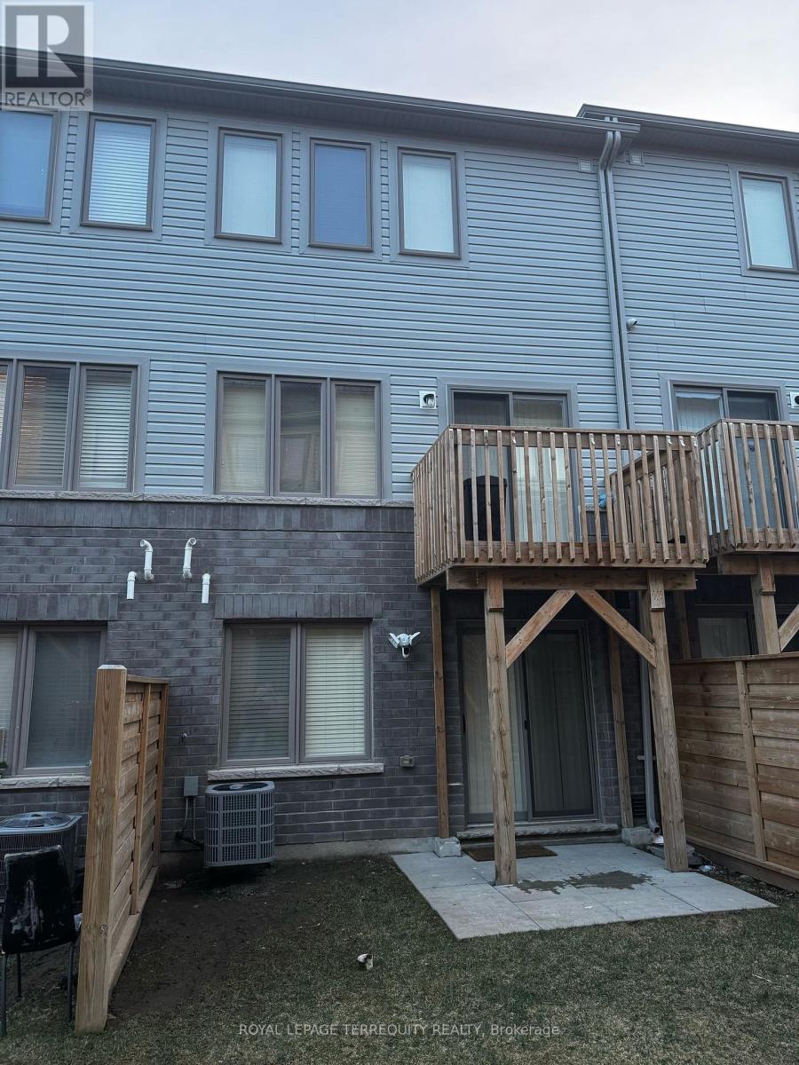 116 - 2553 Barbarolli Path, Oshawa (Windfields), Ontario  L1L 0P9 - Photo 2 - E12355521