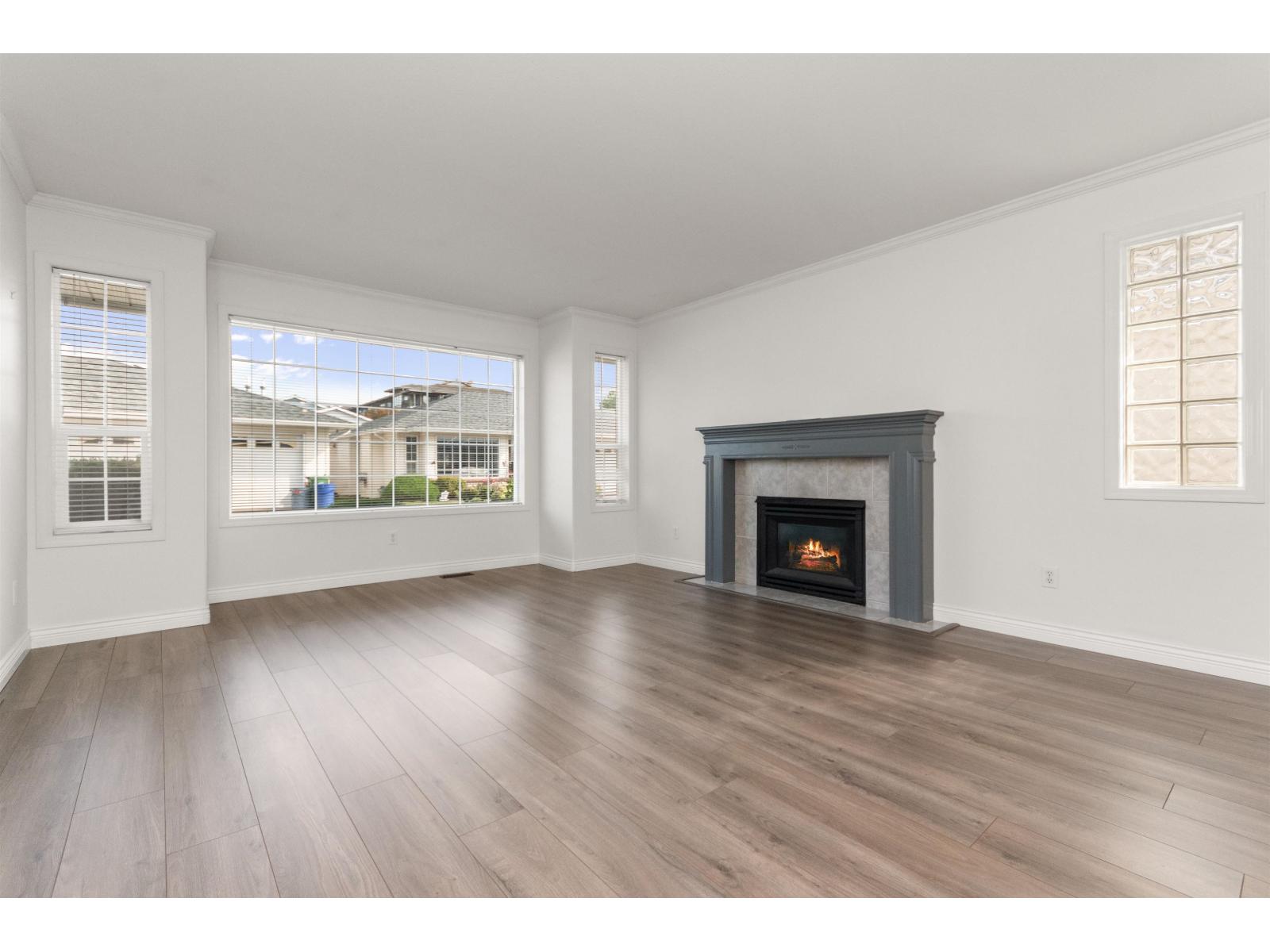 Property at 9 9420 WOODBINE STREET image 5