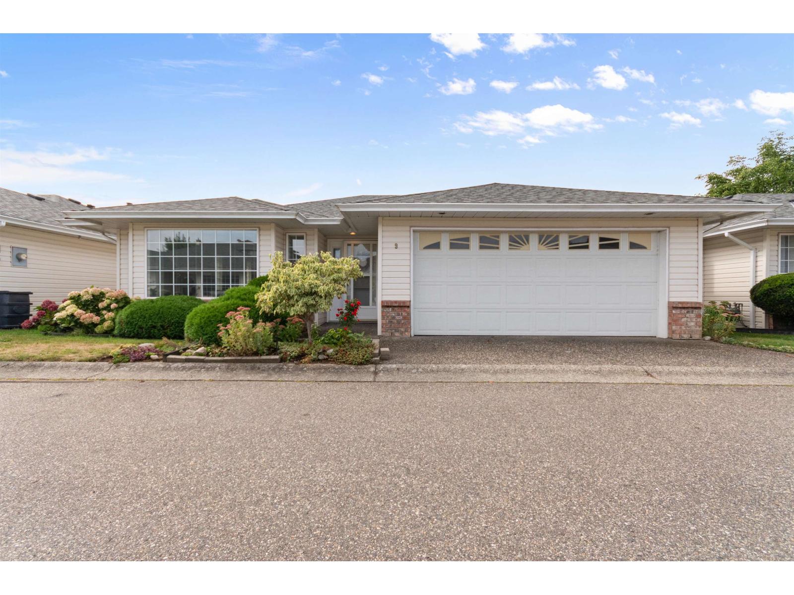 Property at 9 9420 WOODBINE STREET image 1