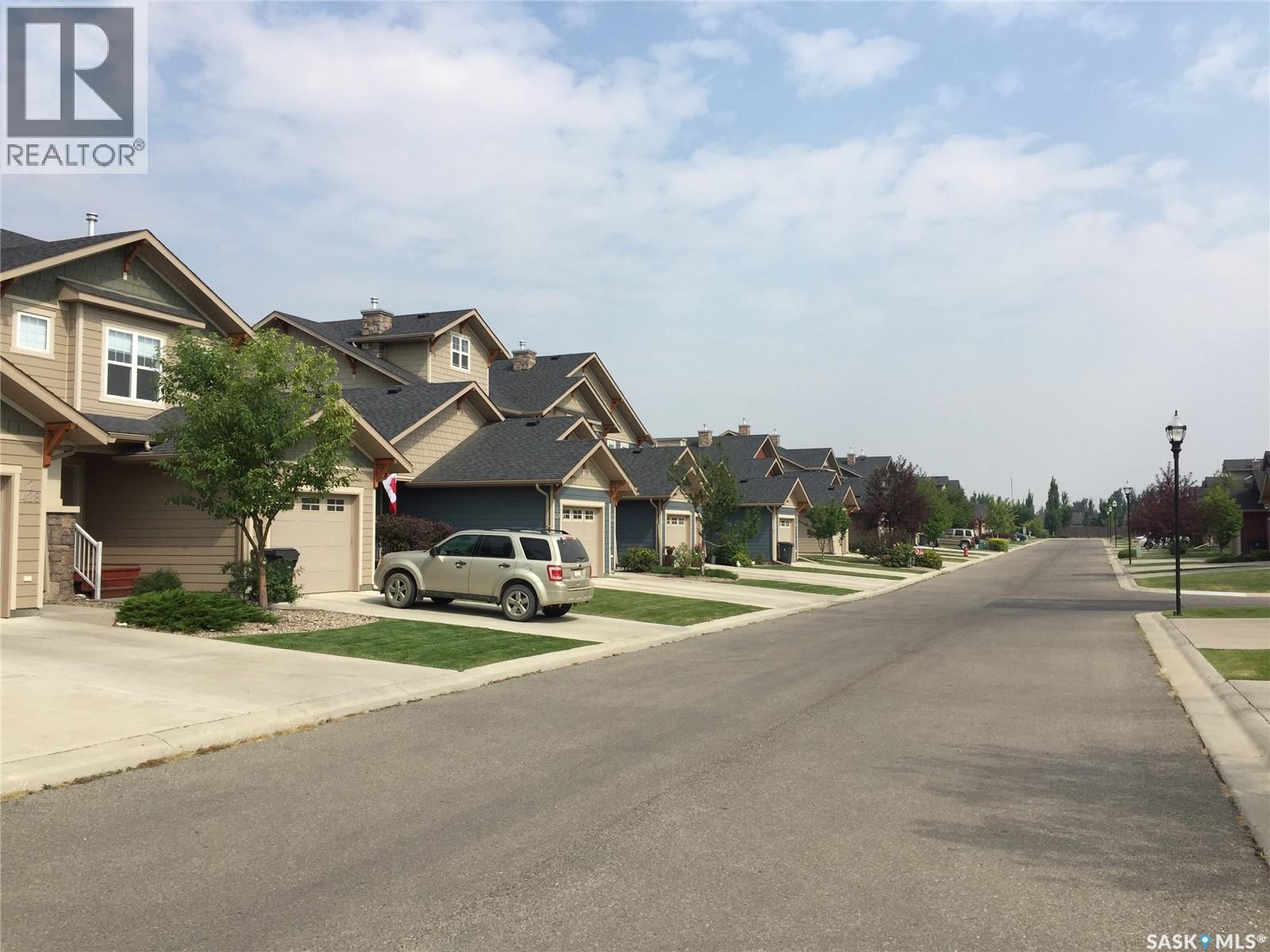 Keller Greens R3 Lot For 5 Townhouses, Kindersley, Saskatchewan  S0L 1S1 - Photo 12 - SK015910