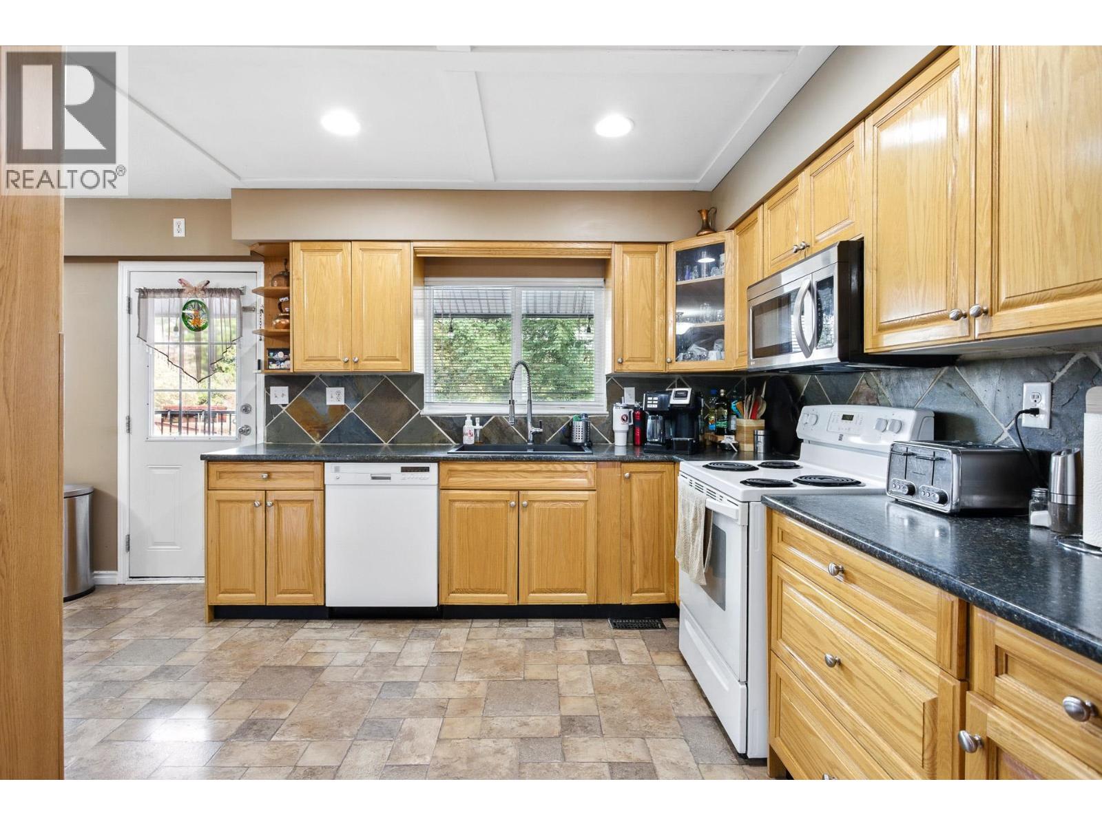 12380 216 Street, Maple Ridge, British Columbia  V2X 5K3 - Photo 7 - R2983172