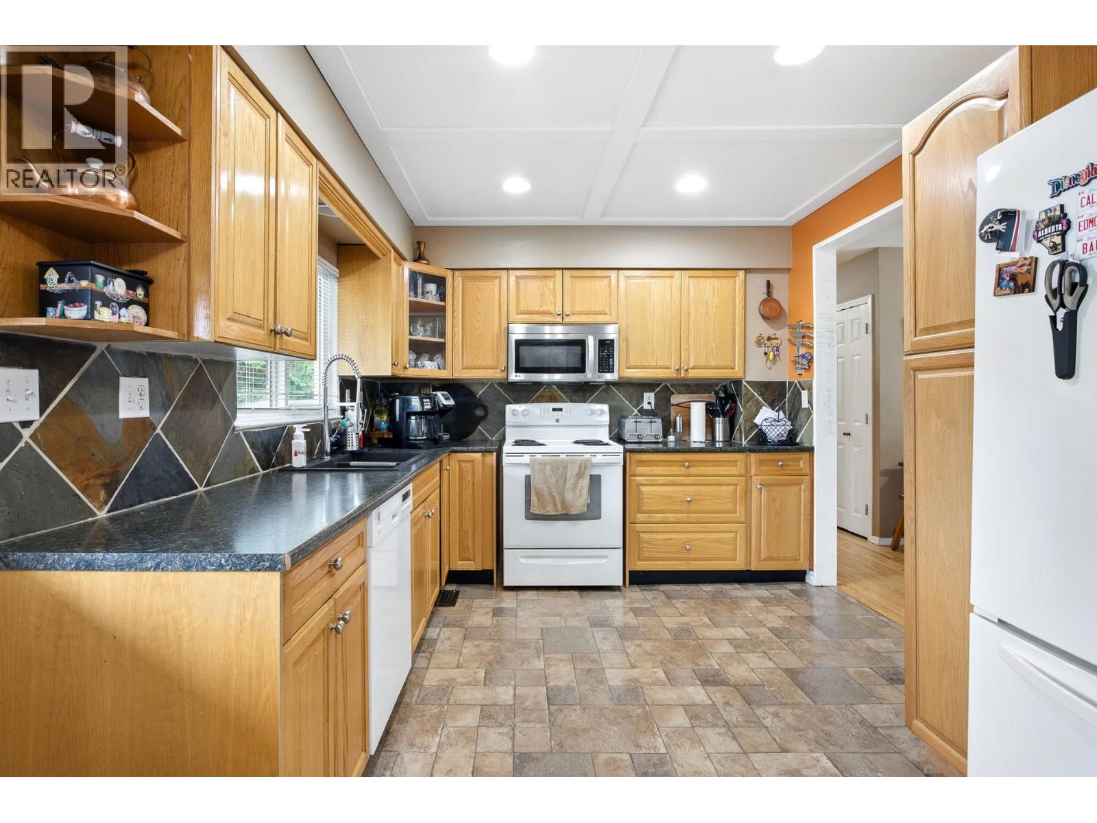 12380 216 Street, Maple Ridge, British Columbia  V2X 5K3 - Photo 8 - R2983172