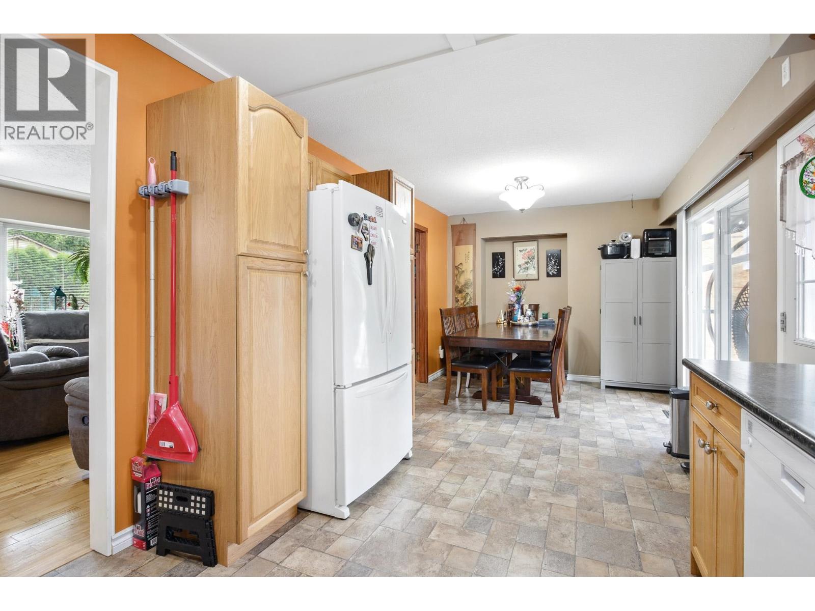 12380 216 Street, Maple Ridge, British Columbia  V2X 5K3 - Photo 9 - R2983172