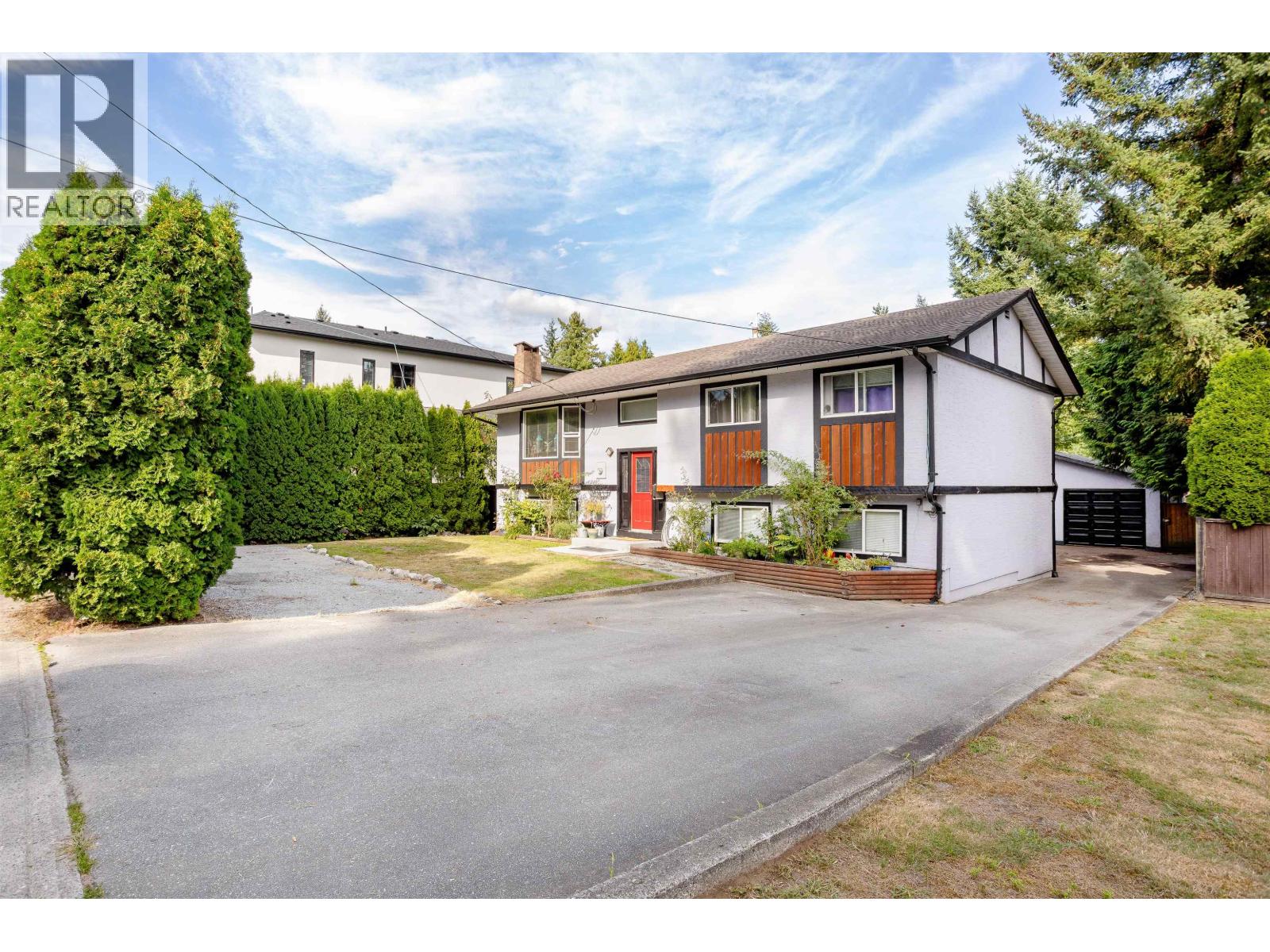 12380 216 Street, Maple Ridge, British Columbia  V2X 5K3 - Photo 2 - R2983172