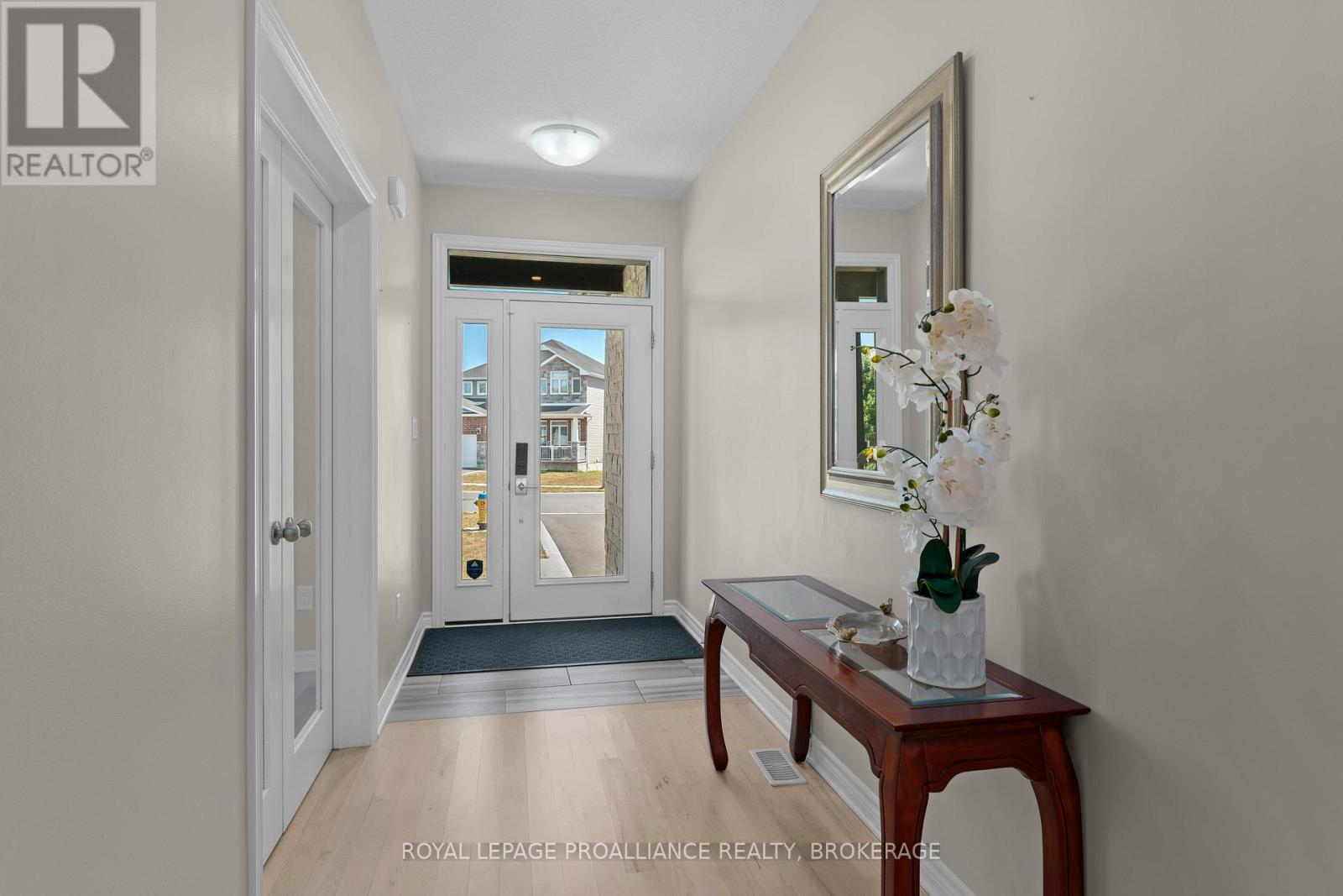 Property at 1713 EXECUTIVE AVENUE image 4