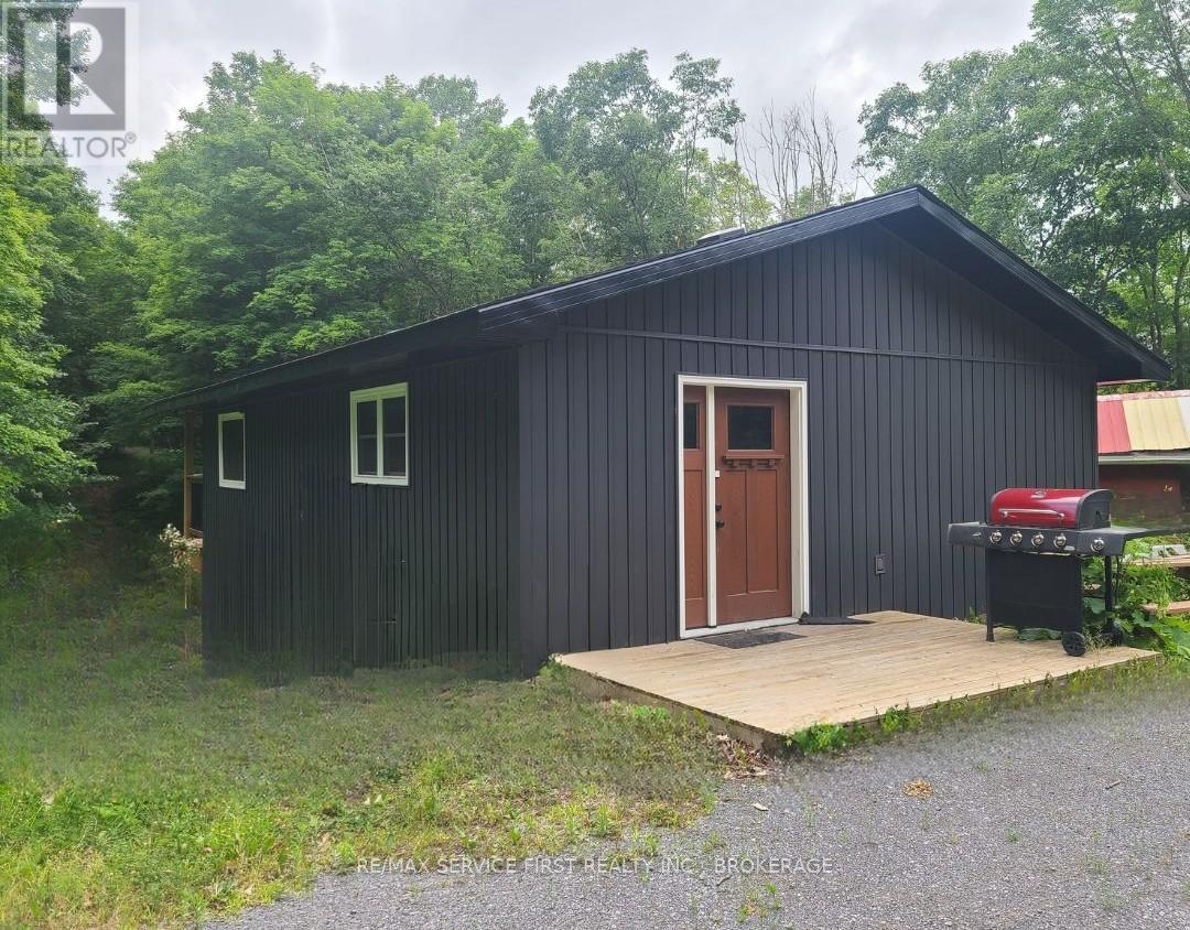 7760 CANOE LAKE ROAD, Frontenac, Ontario