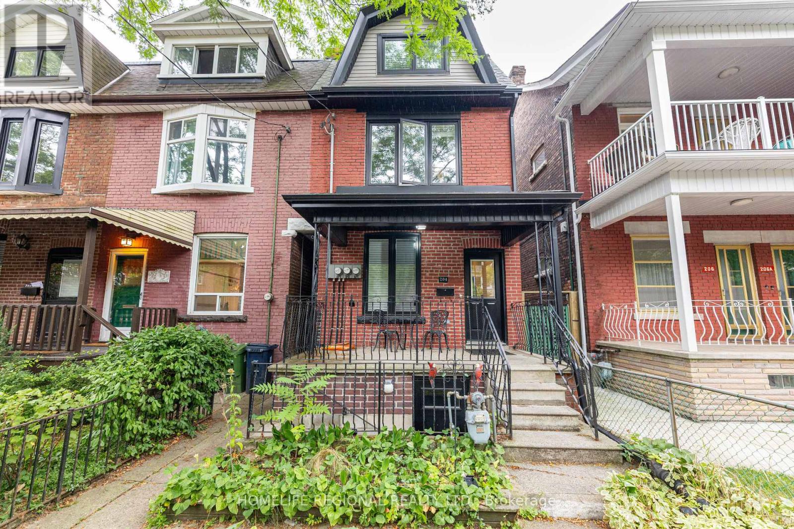 Property at 204 ROXTON ROAD image 1