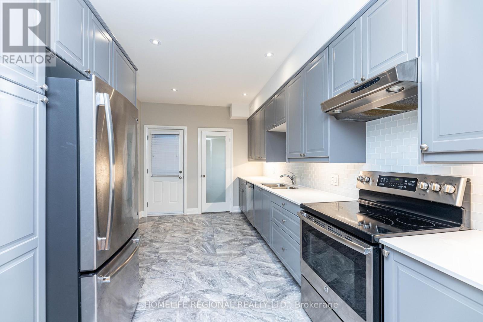 Property at 204 ROXTON ROAD image 5