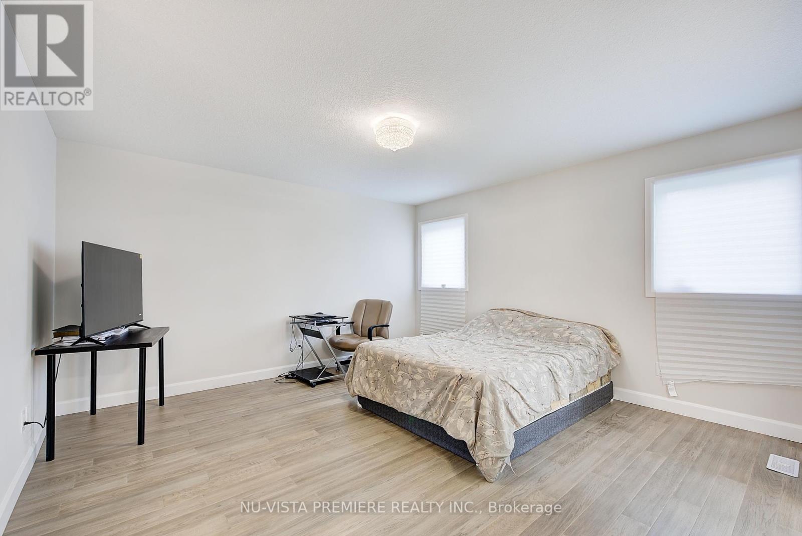 161 Mcleod Street, North Middlesex, Ontario  N0M 2K0 - Photo 22 - X12355604
