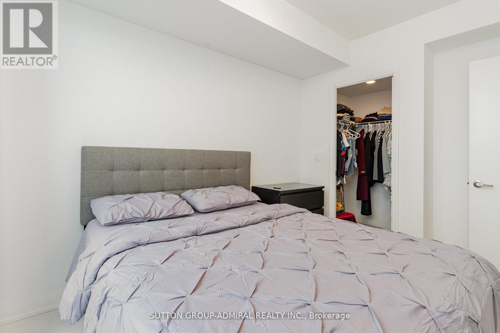 2701 - 30 Gibbs Road, Toronto, Ontario  M9B 0E4 - Photo 12 - W12355495