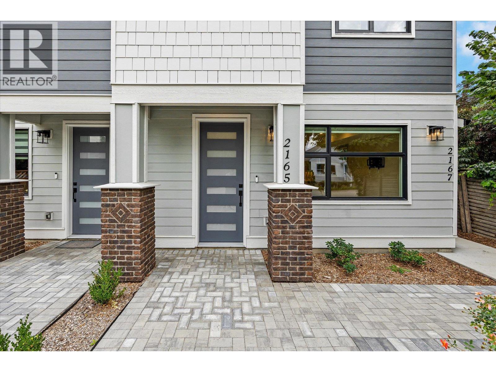 Property at 2165 Woodlawn Street image 4