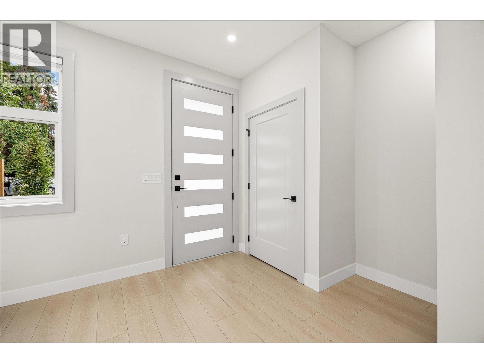 Property at 2165 Woodlawn Street image 5