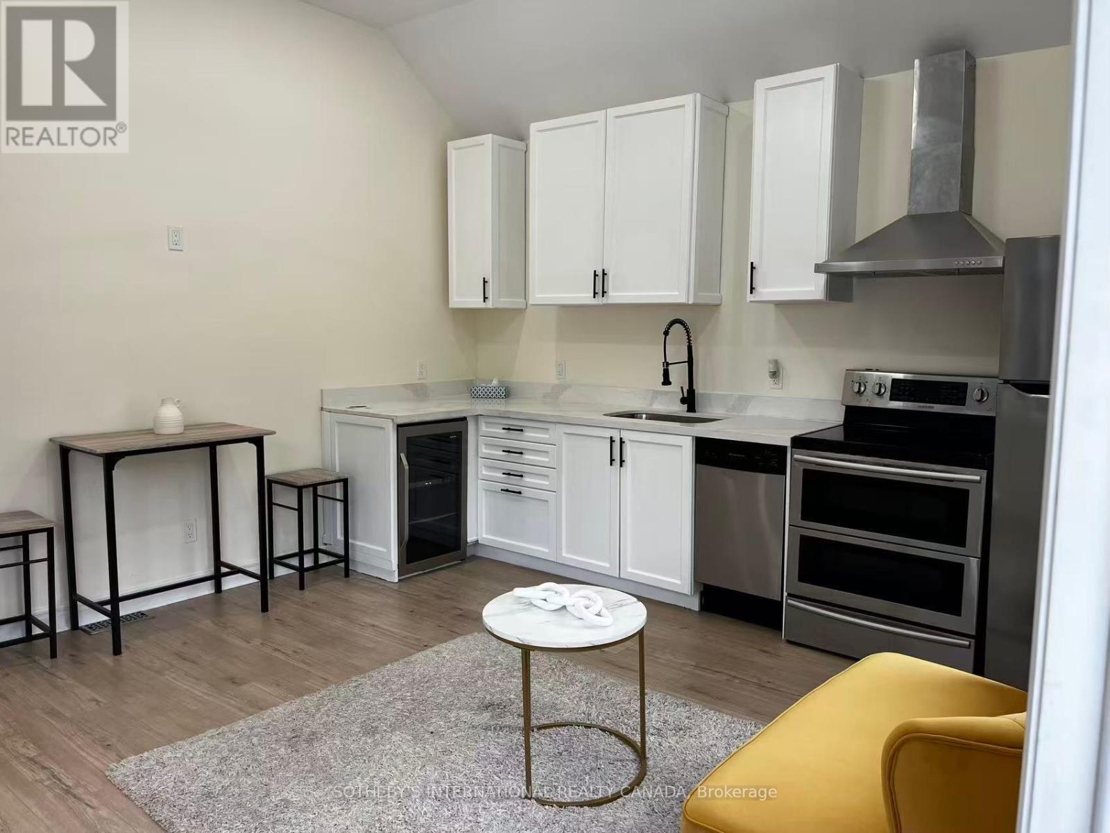 Property at 70 DUNRAVEN DRIVE image 1