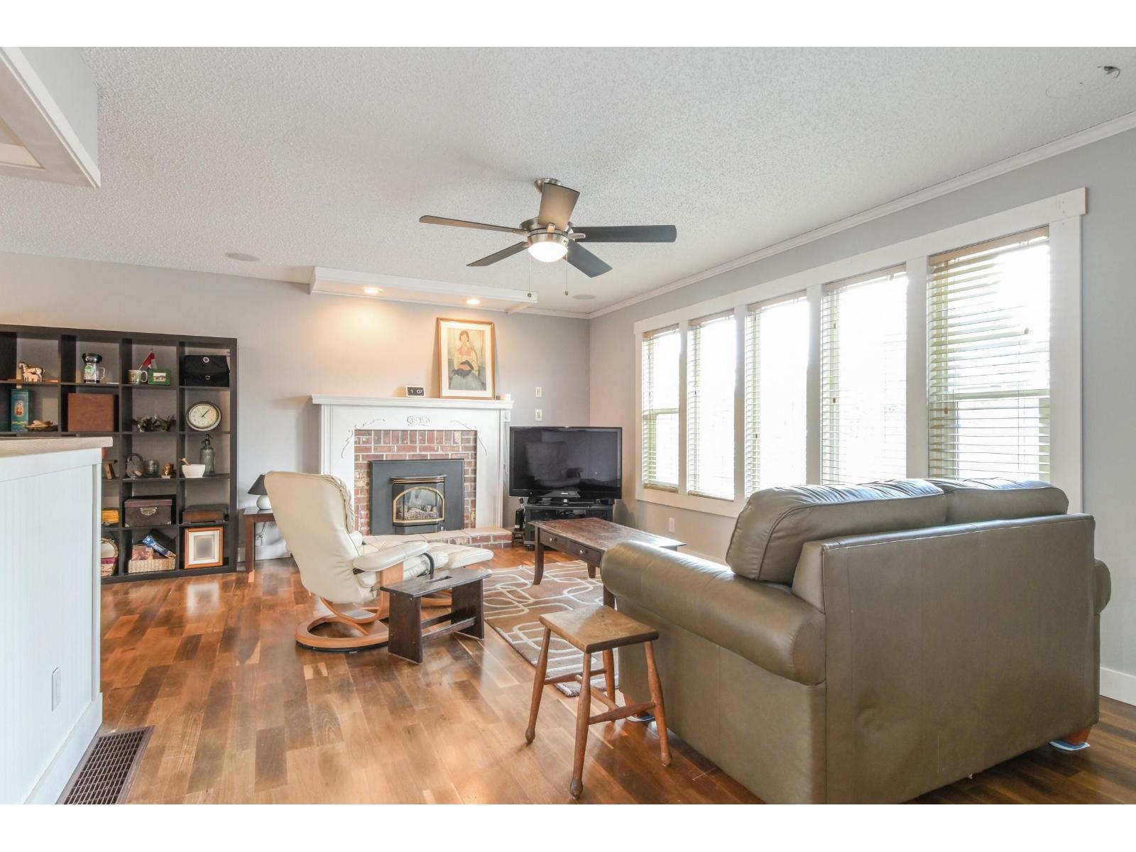 32584 Best Avenue, Mission, British Columbia  V2V 2S6 - Photo 2 - R3037751
