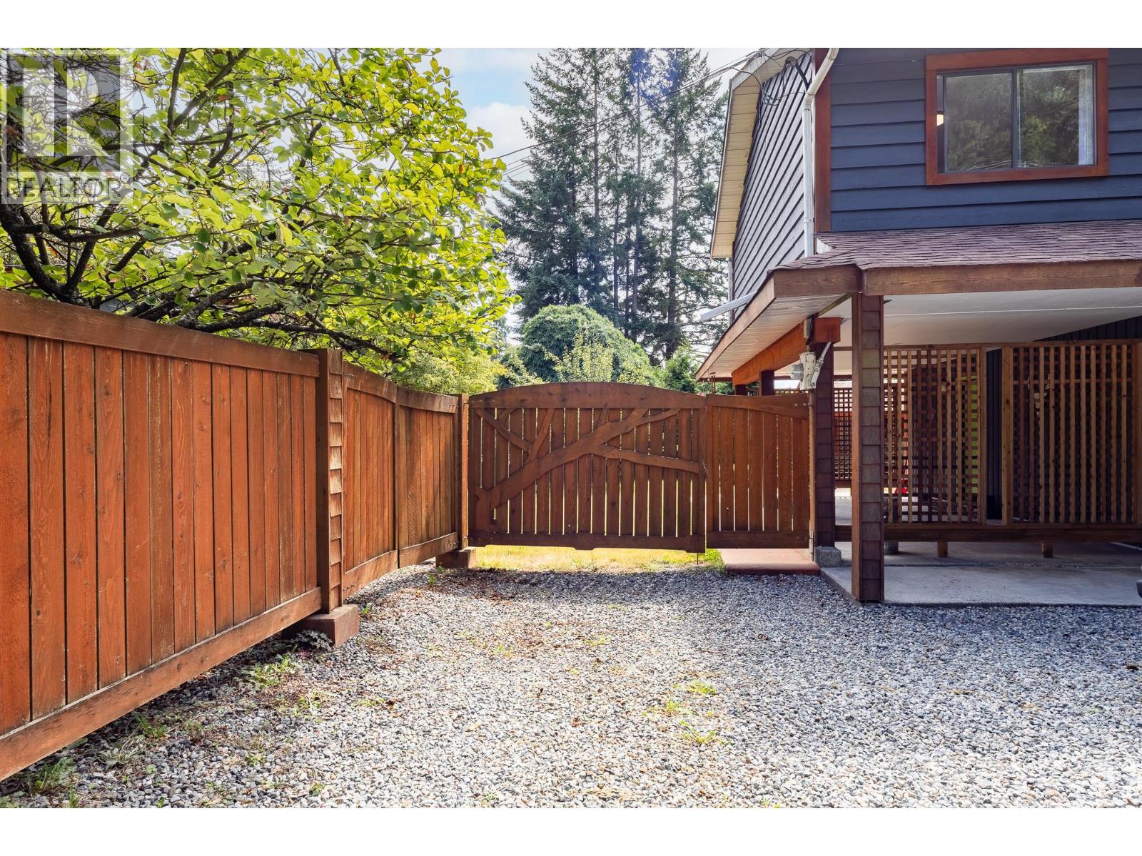 801 Reed Road, Gibsons, British Columbia  V0N 1V7 - Photo 24 - R3039052