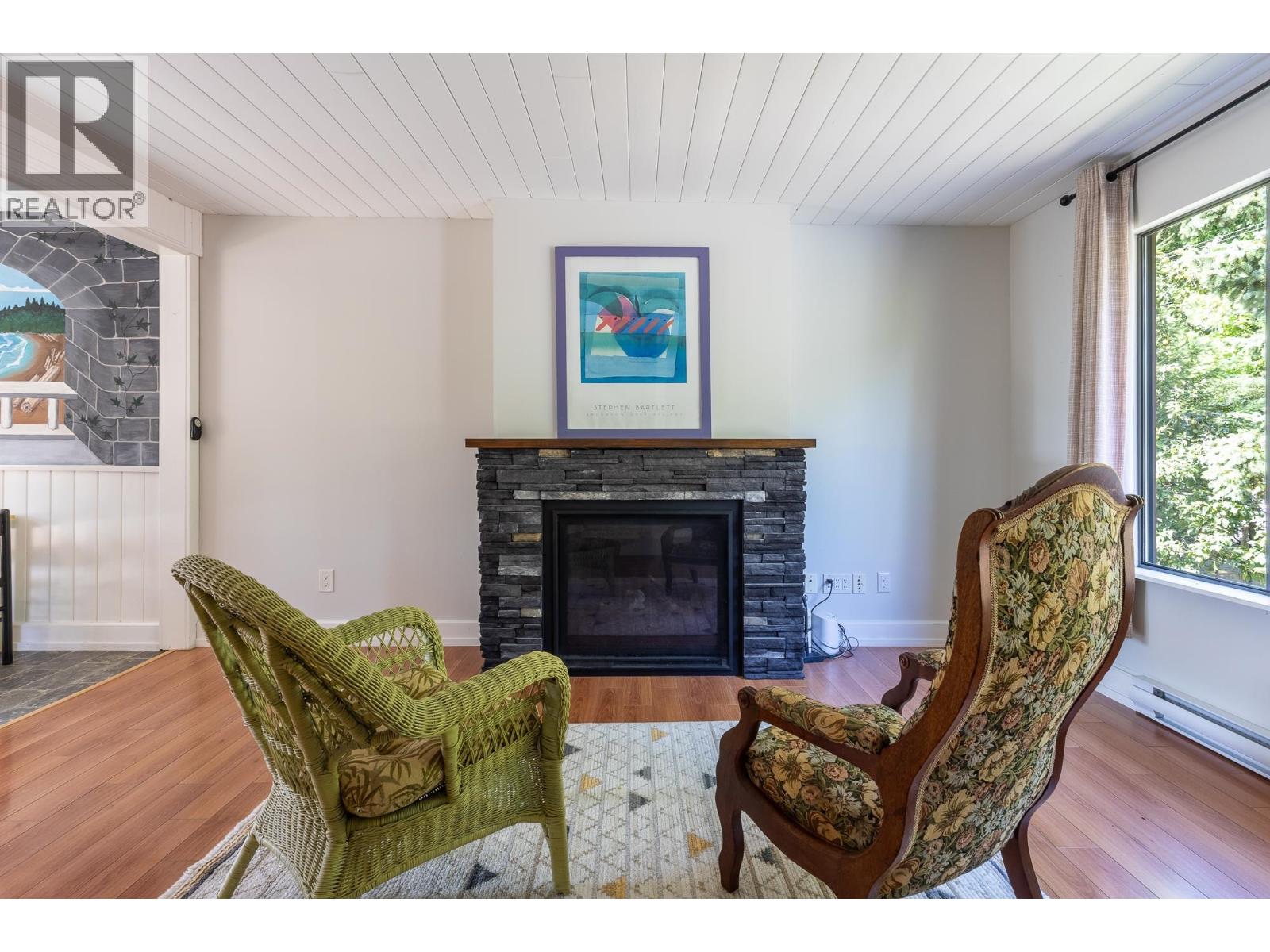 801 Reed Road, Gibsons, British Columbia  V0N 1V7 - Photo 8 - R3039052