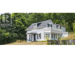 982 SMITH STREET, Quinte West, Ontario