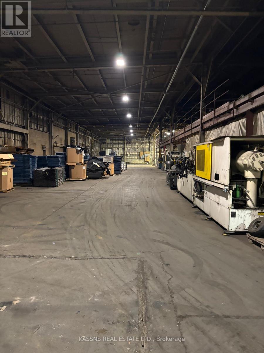 37 Mill Street West, Chatham-Kent, Ontario  N0P 2L0 - Photo 10 - X12355528