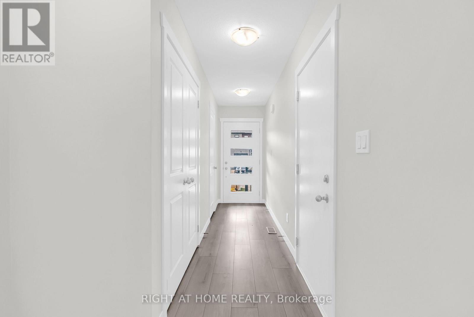 34 Wilkinson Avenue, Cambridge, Ontario  N1S 0E2 - Photo 4 - X12355537