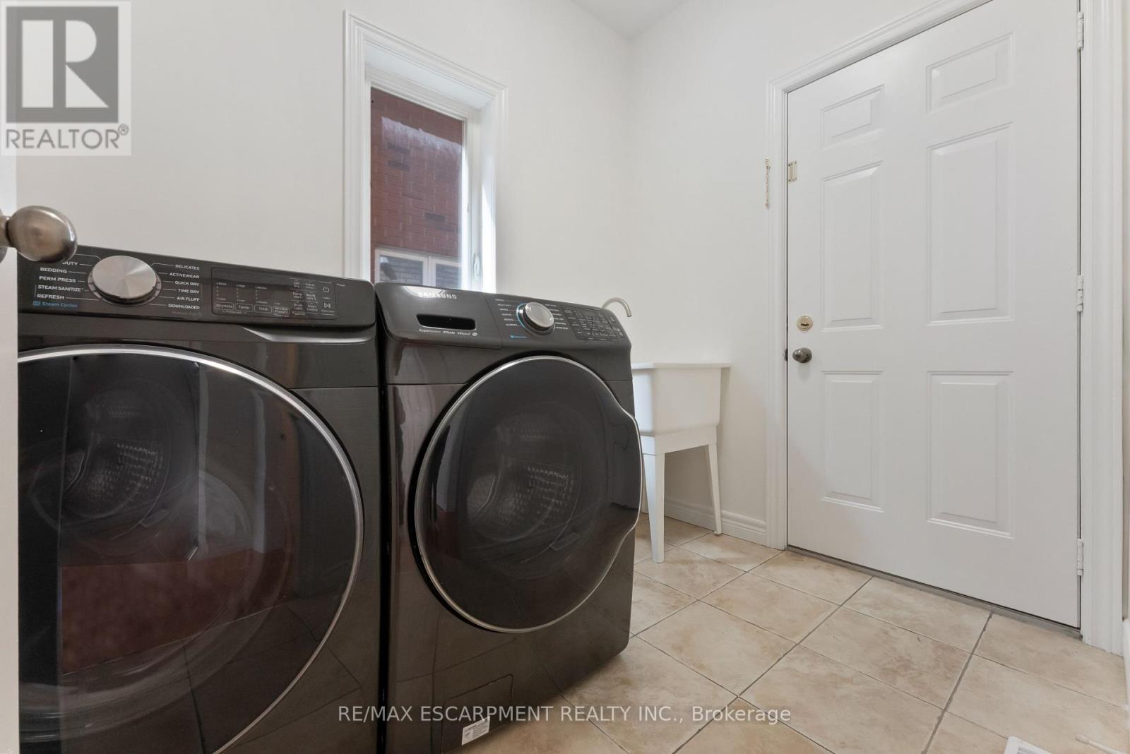 4 Mckibbon Avenue, Hamilton, Ontario  L0R 1P0 - Photo 27 - X12355561