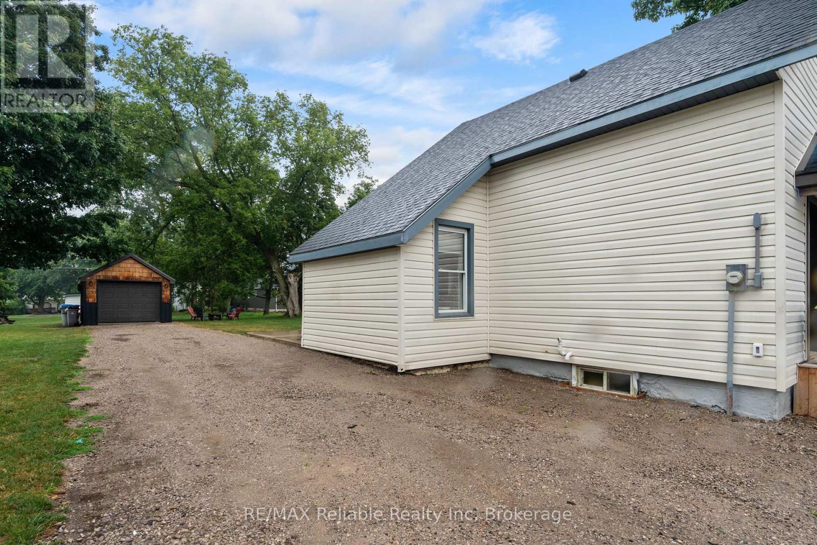 78 Daly Street, Huron East, Ontario  N0K 1W0 - Photo 22 - X12355605