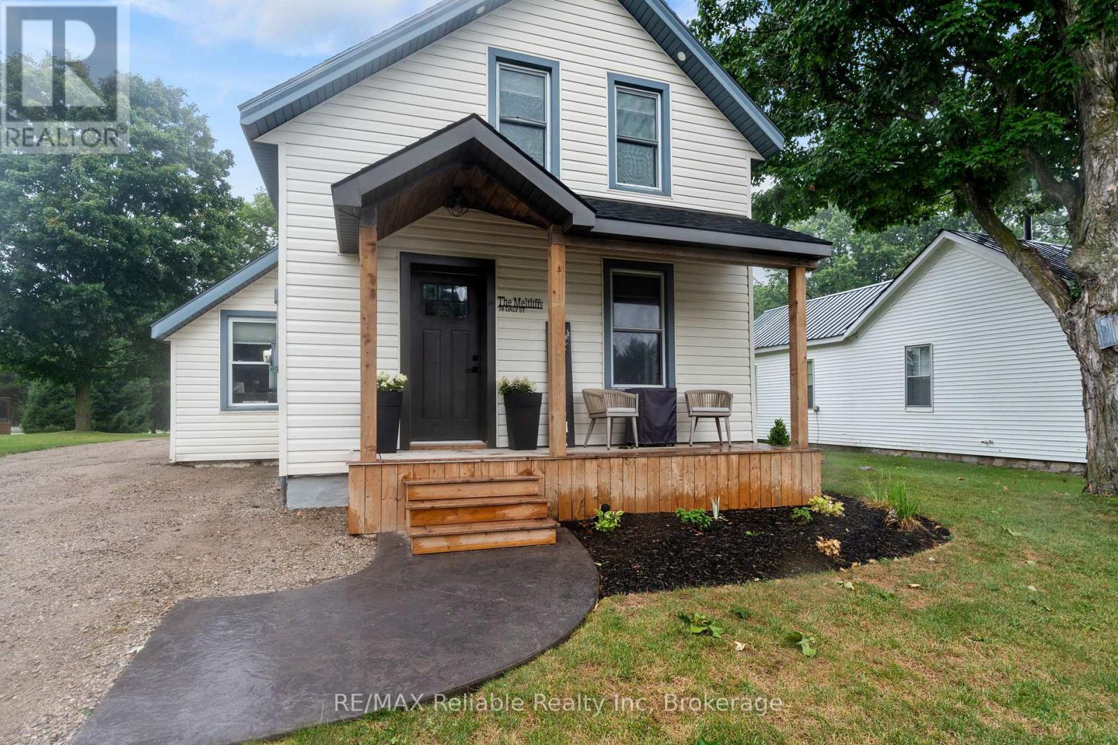 78 Daly Street, Huron East, Ontario  N0K 1W0 - Photo 4 - X12355605