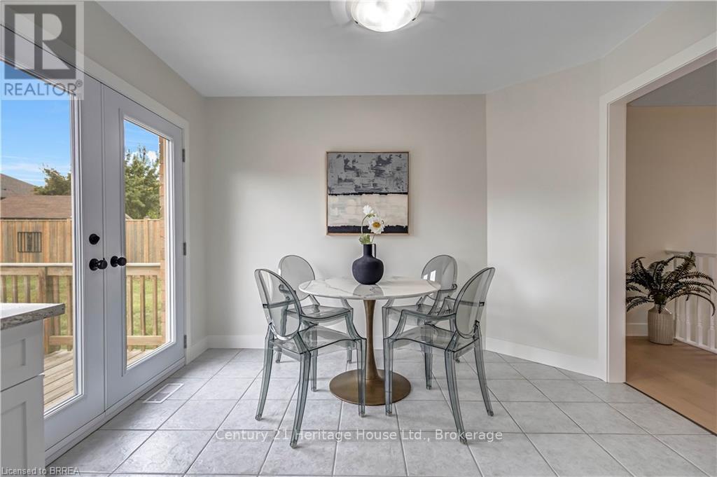 29 Casson Lane, Brantford, Ontario  N3R 7Z5 - Photo 13 - X12355671
