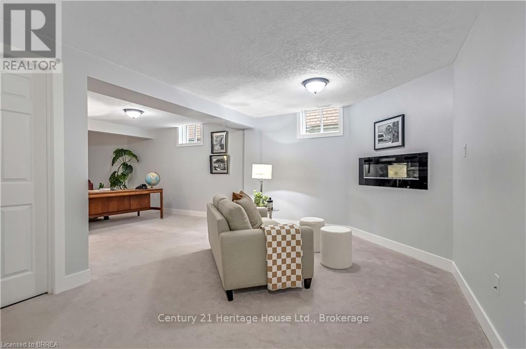 29 Casson Lane, Brantford, Ontario  N3R 7Z5 - Photo 24 - X12355671