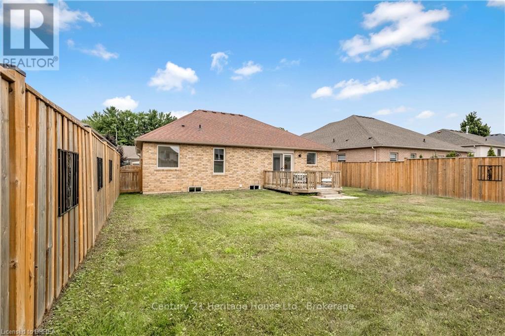 29 Casson Lane, Brantford, Ontario  N3R 7Z5 - Photo 29 - X12355671