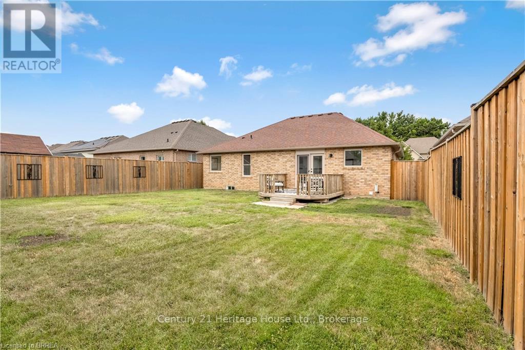 29 Casson Lane, Brantford, Ontario  N3R 7Z5 - Photo 30 - X12355671