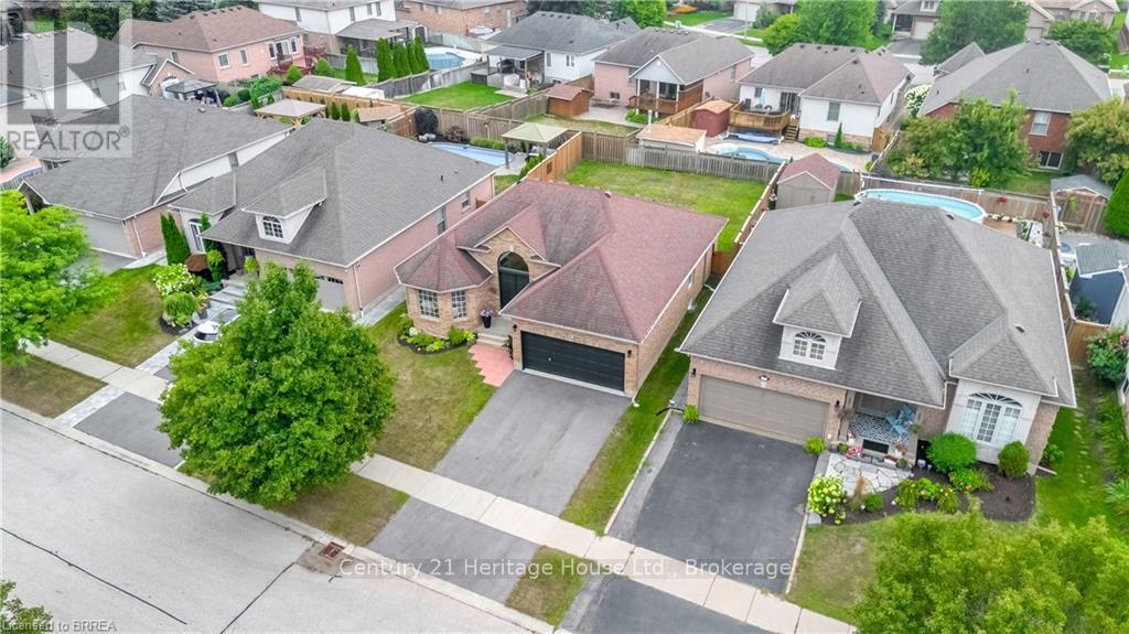 29 Casson Lane, Brantford, Ontario  N3R 7Z5 - Photo 32 - X12355671