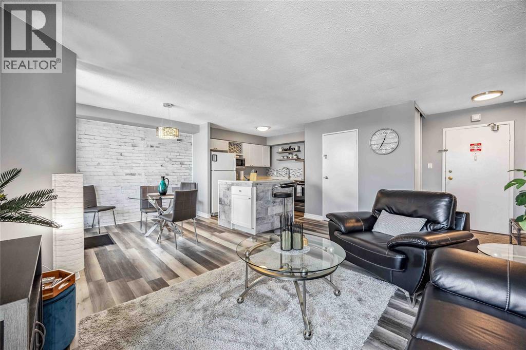 155 Front Street North Unit# 1109, Sarnia, Ontario  N7T 7V5 - Photo 4 - 25021232