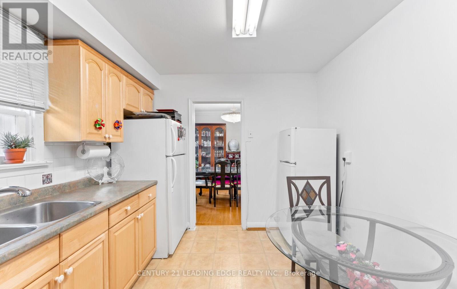 24 Burbank Drive, Toronto, Ontario  M2K 1M8 - Photo 18 - C12355654