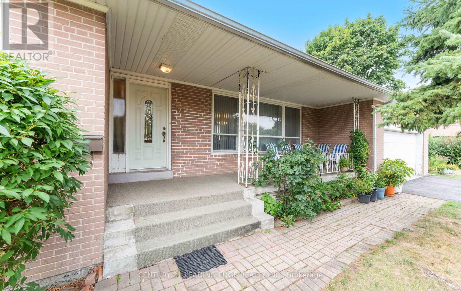 Property at 24 BURBANK DRIVE image 4