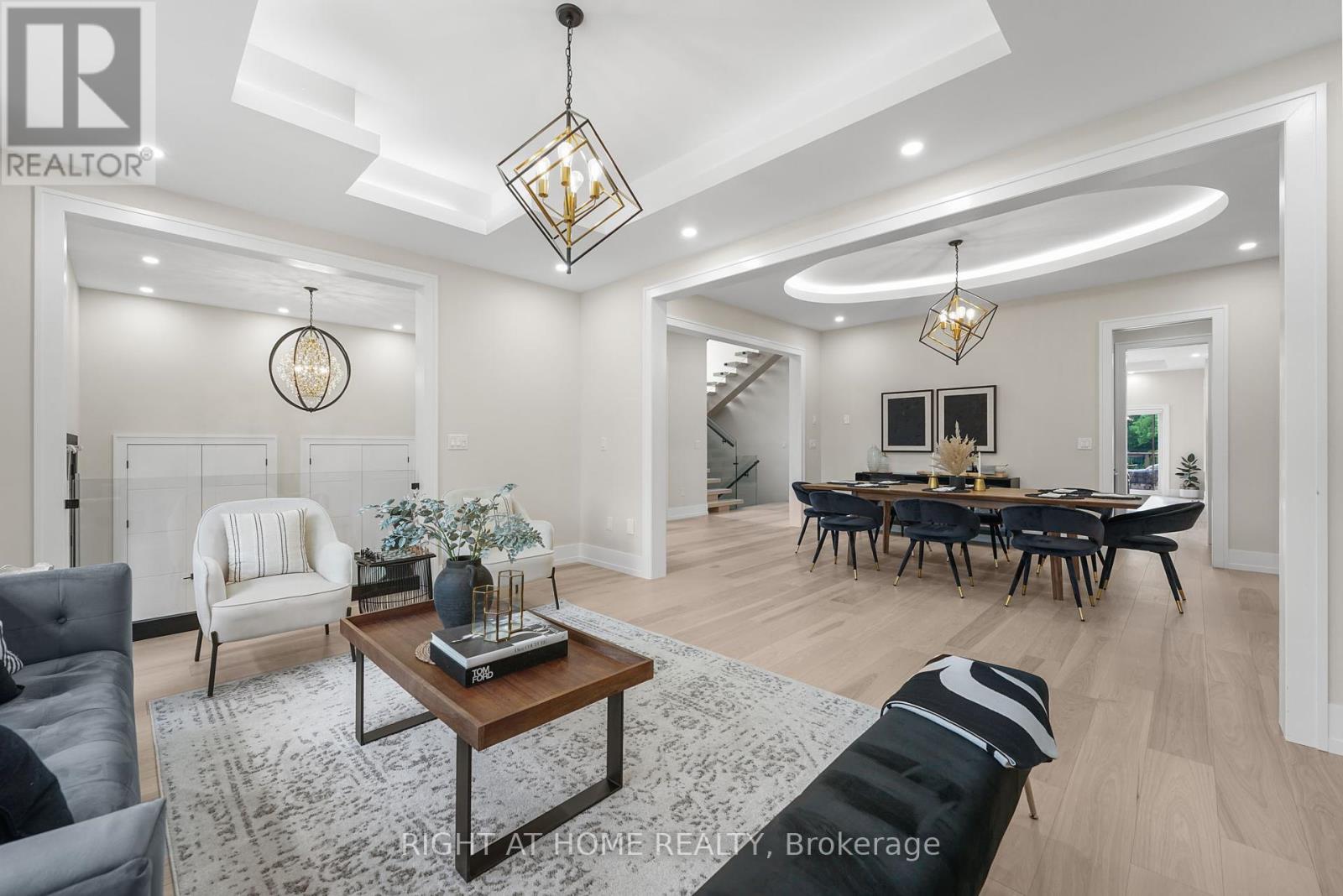 262 Senlac Road, Toronto (Willowdale West), Ontario  M2R 1P8 - Photo 7 - C12355656