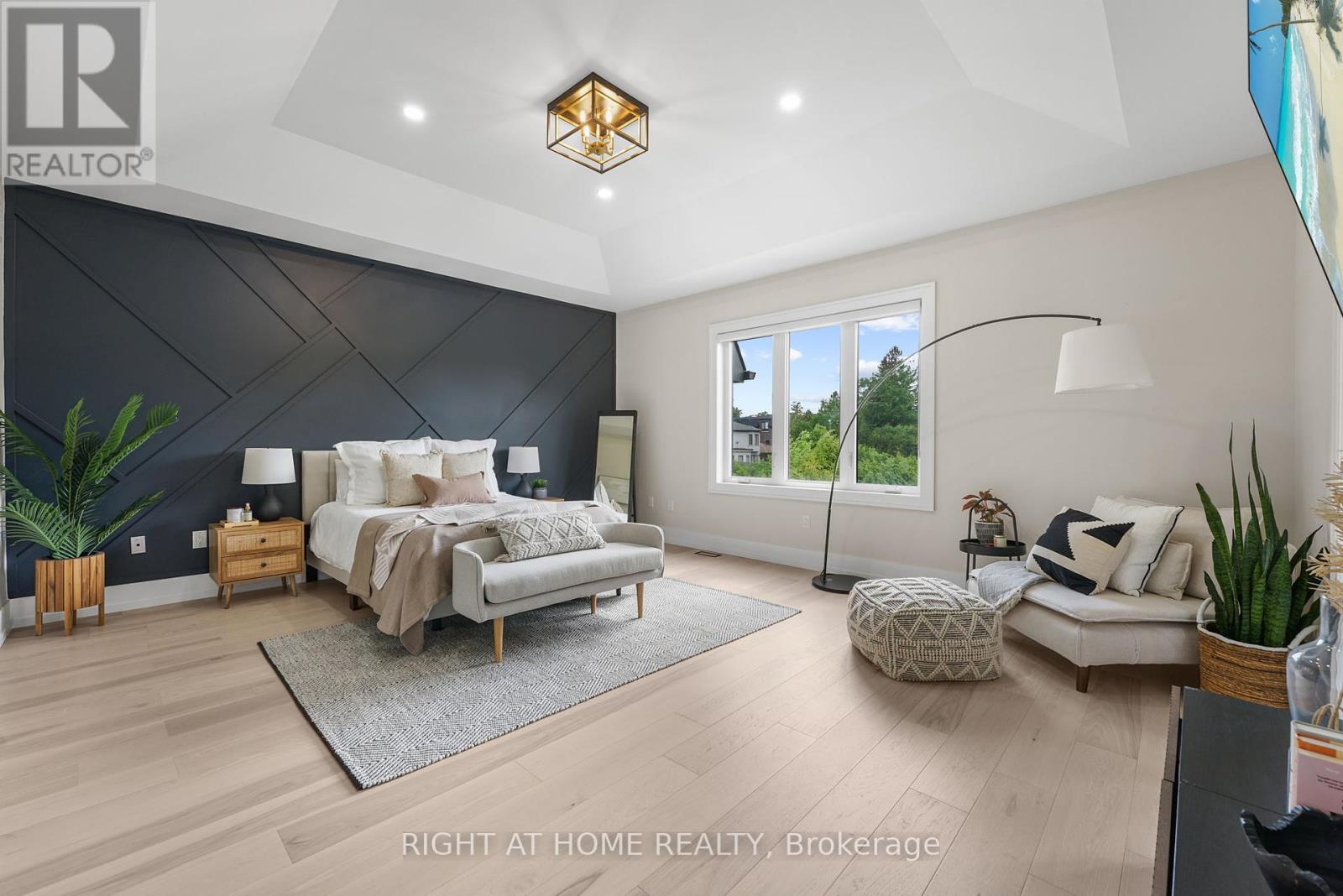 262 Senlac Road, Toronto (Willowdale West), Ontario  M2R 1P8 - Photo 8 - C12355656