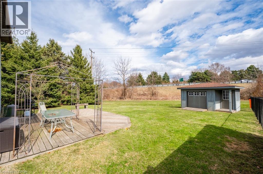 39 Bloomsbury Court, Ancaster, Ontario  L9G 4L6 - Photo 7 - 40761981