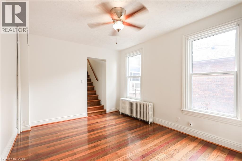 Property at 69 VICTORIA Avenue N image 3