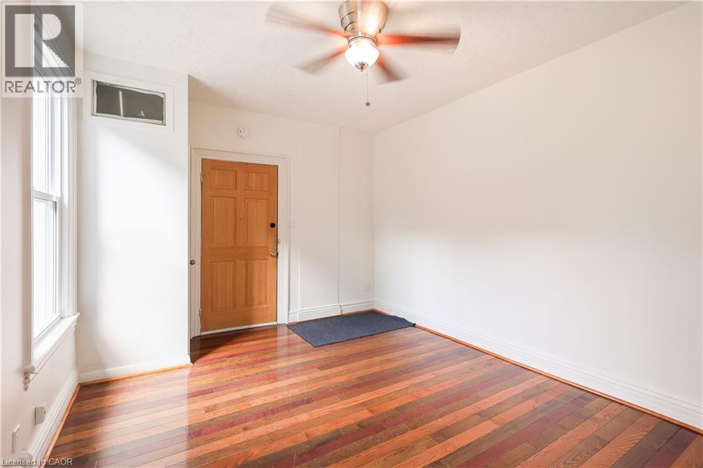 Property at 69 VICTORIA Avenue N image 4