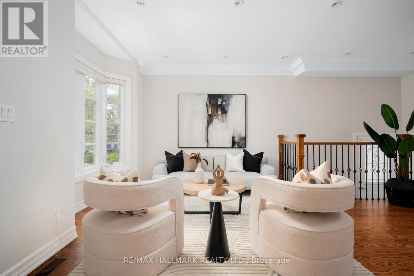 Property at 115 CADORNA AVENUE image 5