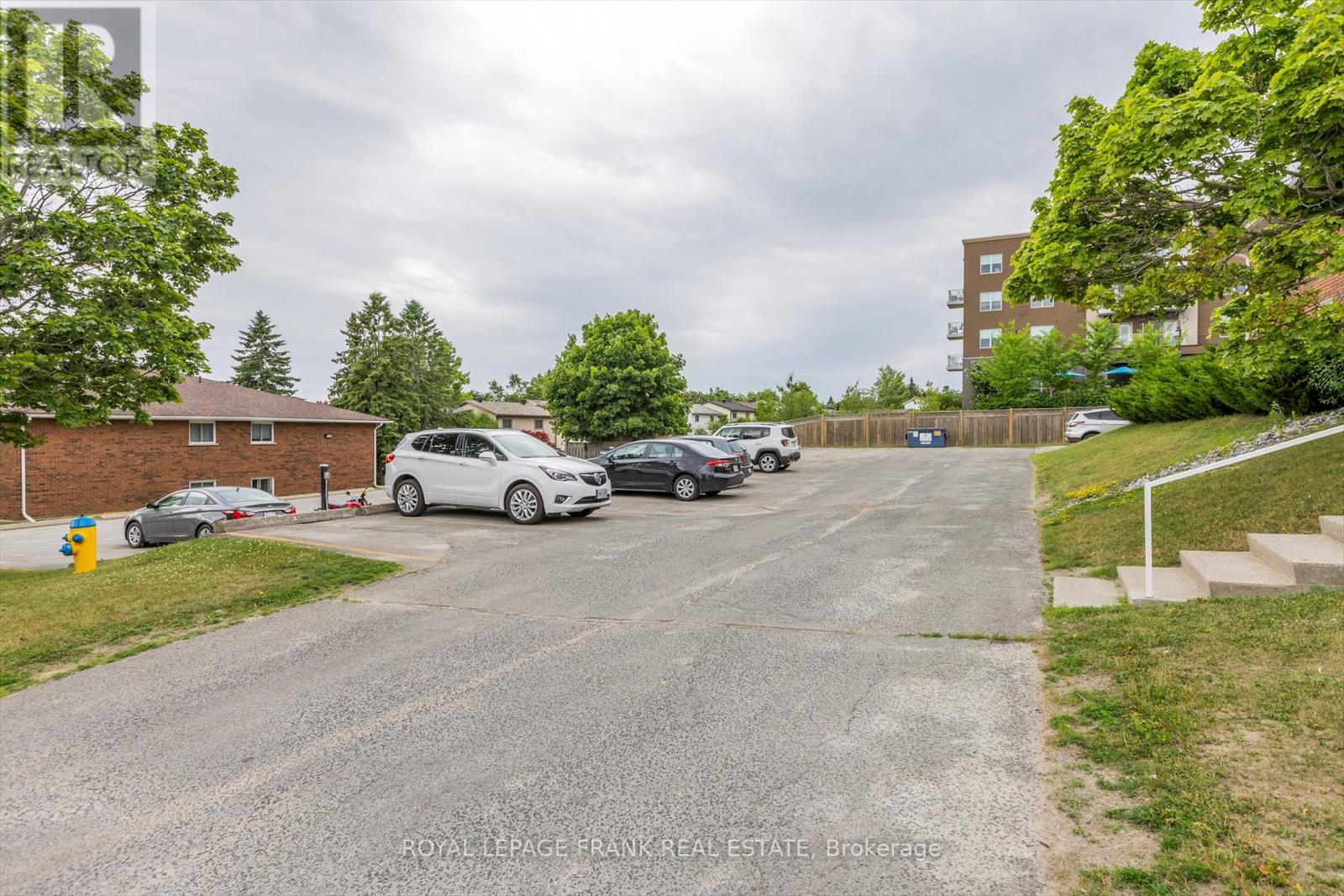 201 - 2406 Mountland Drive, Peterborough West, Ontario  K9K 2E1 - Photo 21 - X12355759