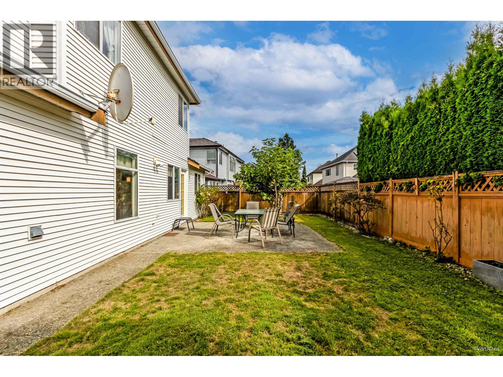 Property at 5019 LINDEN DRIVE image 4