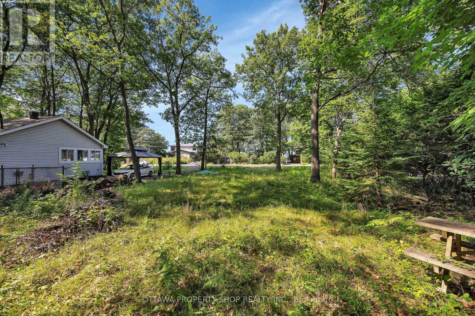 675 Bayview Drive, Ottawa, Ontario  K0A 3M0 - Photo 4 - X12355710