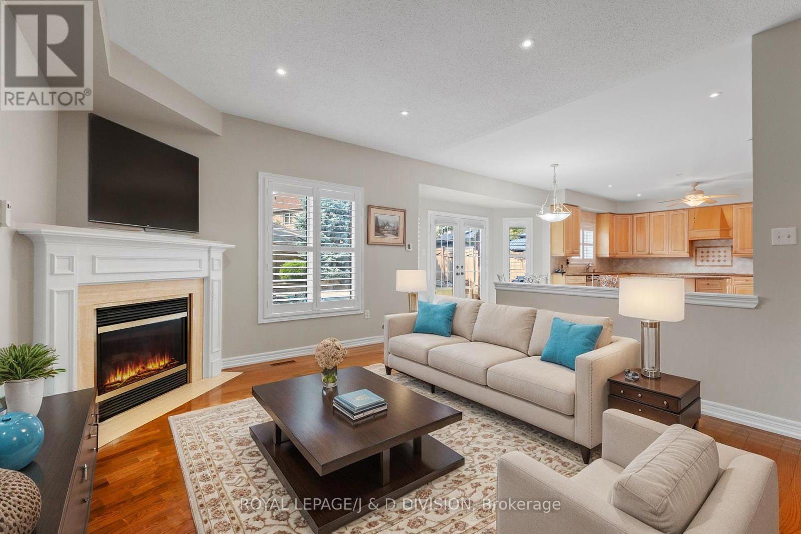 2153 Manor Hill Drive, Mississauga, Ontario  L5M 5H9 - Photo 16 - W12355611